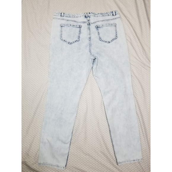 Blue Spice Juniors Light Acid Wash Skinny Button Fly Jeans Size 19 (25" Inseam) - Picture 8 of 8